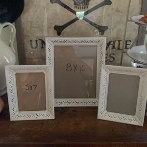 Set of 3 metal picture frames